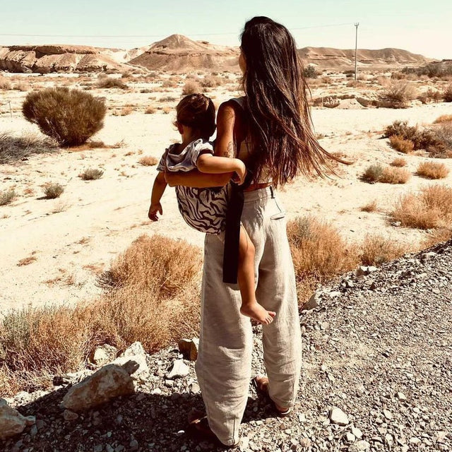 WildNest Carrier – Savanna Stride Zebra